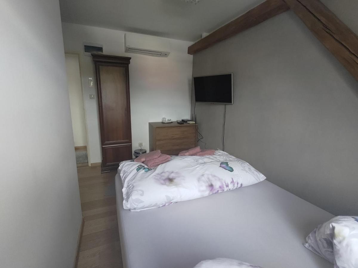 Hotel Kastiel Ottlyk Bánovce nad Bebravou Exterior foto